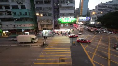 Hong Kong - 23 Kasım 2023: Mong Kok ilçesinde kavşak, zaman aşımı
