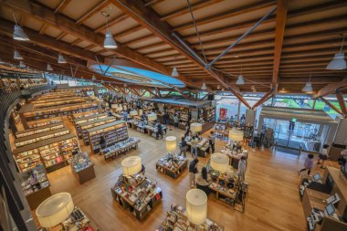 Takeo Şehir Kütüphanesi Takeo Şehri, Saga, Japonya 12 Mayıs 2024