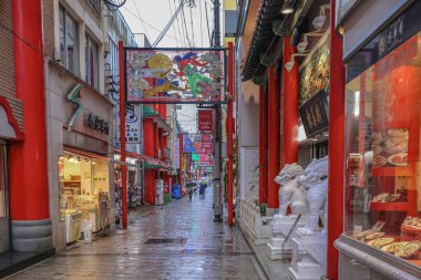 Aslen 12 Mayıs 2024 Çinli tüccarların depolarının bulunduğu yer..