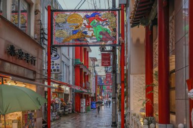 Aslen 12 Mayıs 2024 Çinli tüccarların depolarının bulunduğu yer..