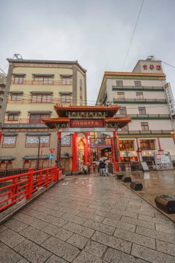 Aslen 12 Mayıs 2024 Çinli tüccarların depolarının bulunduğu yer..