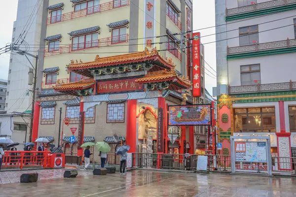 Aslen 12 Mayıs 2024 Çinli tüccarların depolarının bulunduğu yer..