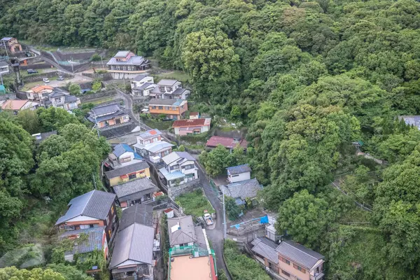 13 Mayıs 2024 Japonya 'daki Inasayama Dağı' ndan Nagasaki şehri.