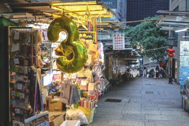 Hong Kong Şehri, 16 Haziran 2024 Stone Slab Sokağı nam-ı diğer Pottinger Caddesi.