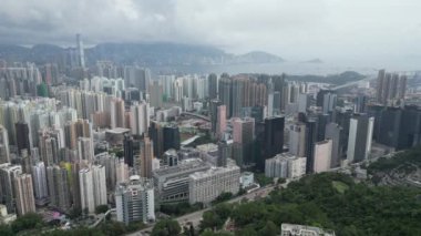 Hong Kong - 18 Haziran 2024: Kowloon batı mimarisinin şehir manzarası 