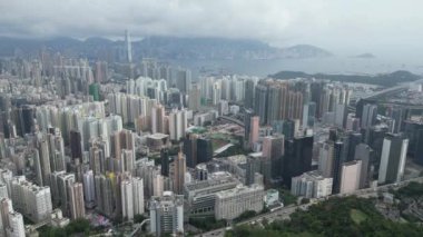 Hong Kong - 18 Haziran 2024: Kowloon batı mimarisinin şehir manzarası 