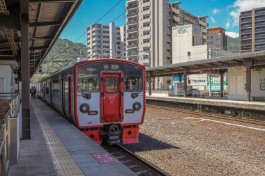 16 Mayıs 2024 Beppu tren istasyonu, Japonya 'nın onsen veya hotspring başkenti.
