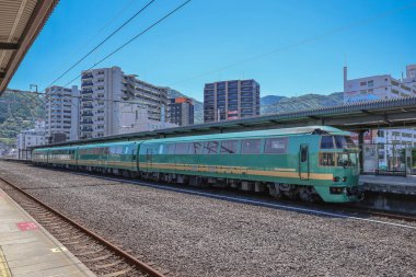 16 Mayıs 2024 Beppu tren istasyonu, Japonya 'nın onsen veya hotspring başkenti.