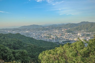 13 Mayıs 2024 Nagasaki 'nin büyüleyici tarihi şehir manzarası.