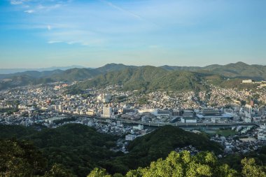 13 Mayıs 2024 Nagasaki 'nin büyüleyici tarihi şehir manzarası.