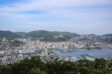 13 Mayıs 2024 Nagasaki 'nin büyüleyici tarihi şehir manzarası.