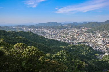 13 Mayıs 2024 Nagasaki 'nin büyüleyici tarihi şehir manzarası.