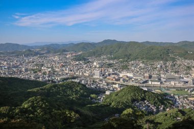 13 Mayıs 2024 Nagasaki 'nin büyüleyici tarihi şehir manzarası.