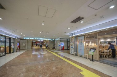 Hakata İstasyonu Metro Alışveriş Merkezi Koridorları 14 Mayıs 2024