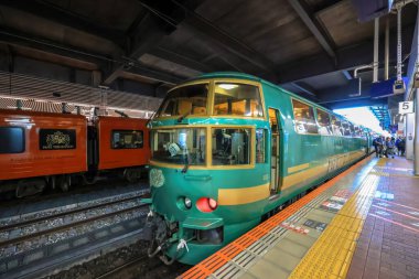 YUFUIN NO MORI 15 Mayıs 2024 'te Hakata İstasyonu' nda duruyor