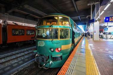 YUFUIN NO MORI 15 Mayıs 2024 'te Hakata İstasyonu' nda duruyor