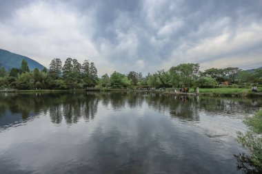 15 Mayıs 2024 Kinrin Gölü nehri, Yufuin japan