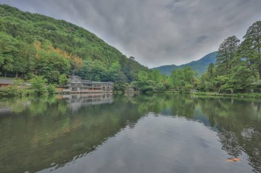 15 Mayıs 2024 Kinrin Gölü nehri, Yufuin japan