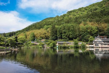 15 Mayıs 2024 Kinrin Gölü nehri, Yufuin japan