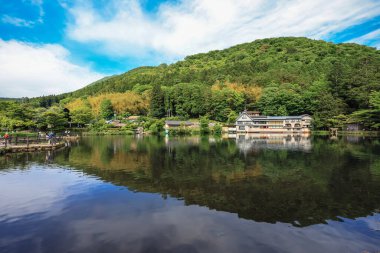 15 Mayıs 2024 Kinrin Gölü nehri, Yufuin japan