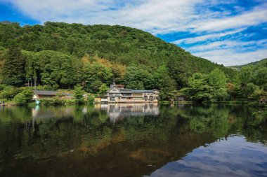 15 Mayıs 2024 Kinrin Gölü nehri, Yufuin japan