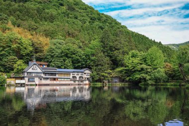 15 Mayıs 2024 Kinrin Gölü nehri, Yufuin japan