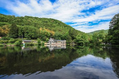 15 Mayıs 2024 Kinrin Gölü nehri, Yufuin japan