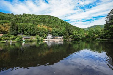 15 Mayıs 2024 Kinrin Gölü nehri, Yufuin japan