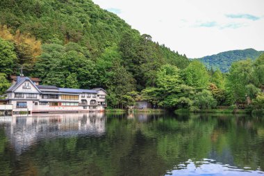 15 Mayıs 2024 Kinrin Gölü nehri, Yufuin japan