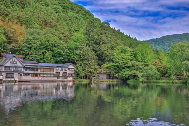 15 Mayıs 2024 Kinrin Gölü nehri, Yufuin japan