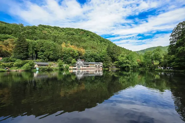 15 Mayıs 2024 Kinrin Gölü nehri, Yufuin japan