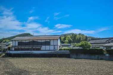 13 Mayıs 2024 Japonya Kırsal Arazisi, Demiryolu Trenlerinden Görüş