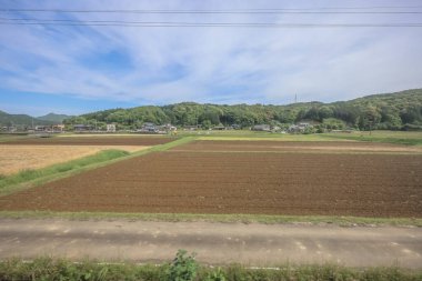 13 Mayıs 2024 Kyushu Manzarası, Demiryolu Trenlerinden Görüş