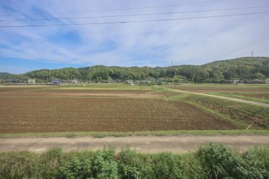 13 Mayıs 2024 Kyushu Manzarası, Demiryolu Trenlerinden Görüş