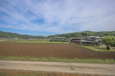 13 Mayıs 2024 Kyushu Manzarası, Demiryolu Trenlerinden Görüş