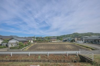 1 Mayıs 2024 Japonya Kırsal Arazisi, Demiryolu Trenleri Manzarası