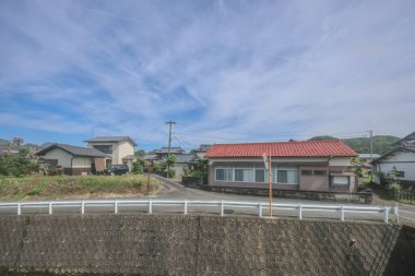 1 Mayıs 2024 Japonya Kırsal Arazisi, Demiryolu Trenleri Manzarası