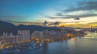 28 Haziran 2024 Dramatik Hong Kong Limanı Günbatımı