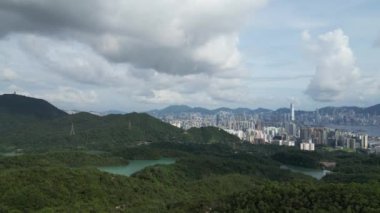 Hong Kong - 23 Haziran 2024: Kowloon Reservoir Manzarası, Kam Shan Country Park