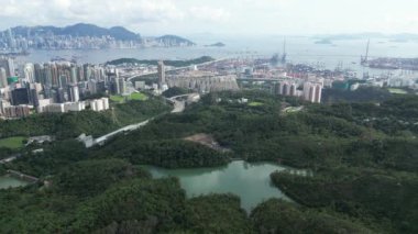 Hong Kong - 23 Haziran 2024: Kowloon Reservoir Manzarası, Kam Shan Country Park