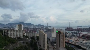 Hong Kong - 23 Haziran 2024: Kwai Tsing 'de Lai King 