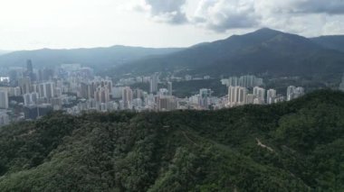 Hong Kong - 23 Haziran 2024: Sanayi bölgesi, Kwai Hing 'de yerleşim yeri  