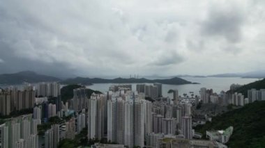 Hong Kong - 29 Haziran 2024: Aberdeen ilçesinin gündüz hava görüntüsü 