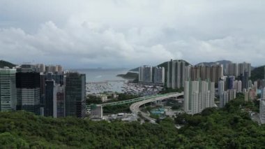 Hong Kong - 29 Haziran 2024: Aberdeen ilçesinin gündüz hava görüntüsü 