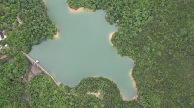 Hong Kong - 29 Haziran 2024: Aberdeen Barajı gündüz görünümü