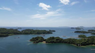 Japonya - 13 Mayıs 2024: Doksan dokuz Adası Yat Kulübü