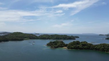 Japonya - 13 Mayıs 2024: Doksan dokuz Adası Yat Kulübü