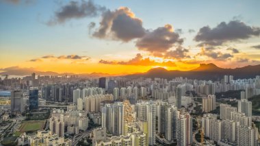 6 Temmuz 2024 Doğu yakasının Kowloon Yarımadası, Hong Kong