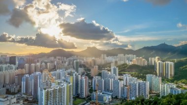 6 Temmuz 2024 Doğu yakasının Kowloon Yarımadası, Hong Kong