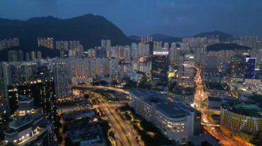 Hong Kong - 10 Temmuz 2024: Hong Kong Vibrant Kwun Tong Bölgesi Havacılık Şehri